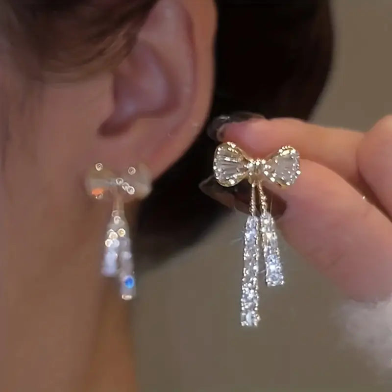 Gorgeous Sparkling Bow-Shaped Crystal Earrings