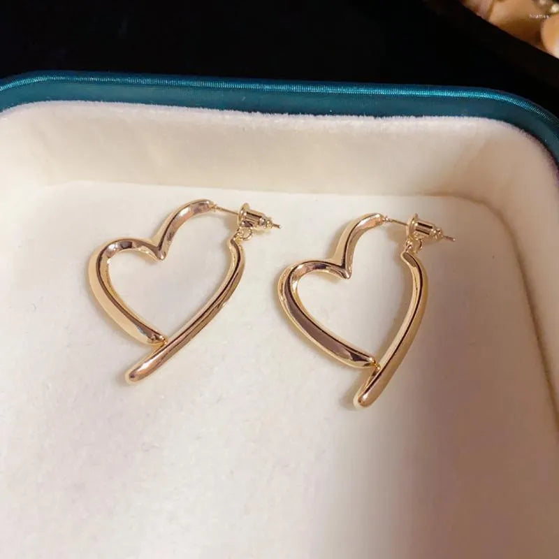 Earrings with an Exclusive Heart-Shaped Design