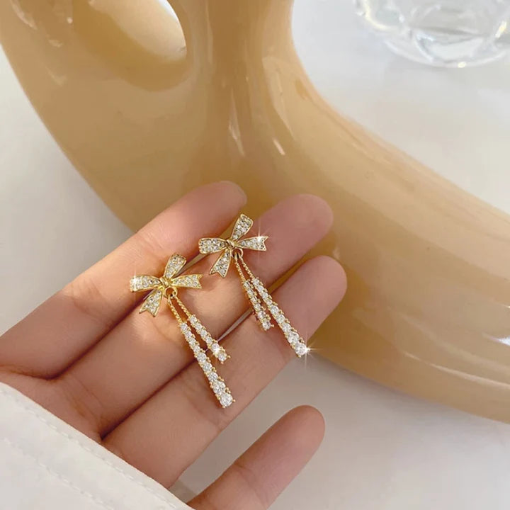 Gorgeous Sparkling Bow-Shaped Crystal Earrings